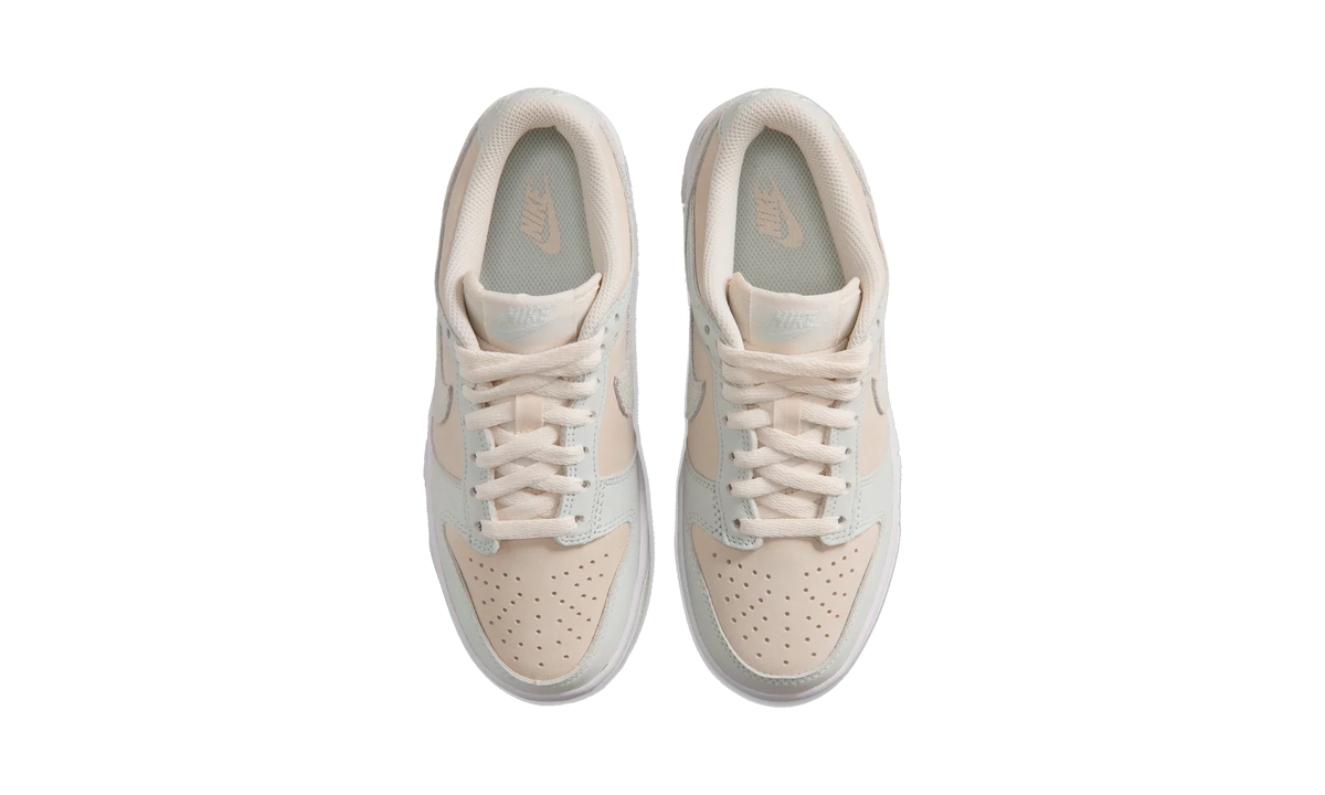 Nike Dunk Low Suede Chalk Barely Green