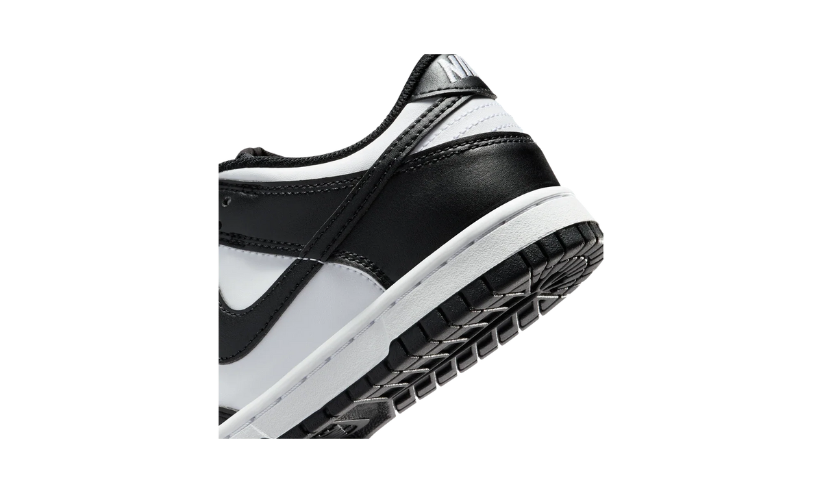 Nike Dunk Low White Black Panda (2026)