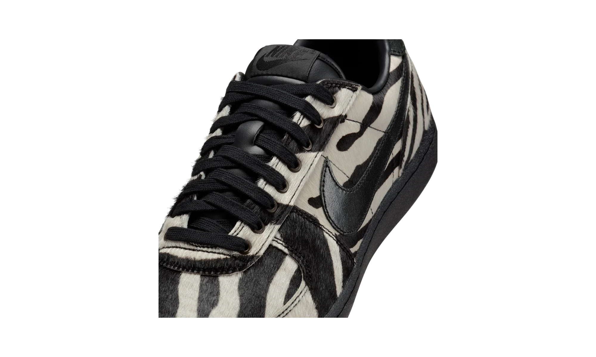 Nike Field General PRM Zebra