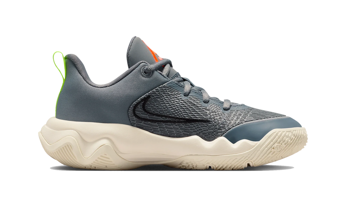 Nike Giannis Immortality 4 Dark Raisin Total Crimson Volt