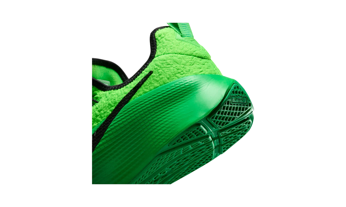 Nike LeBron TR 1 Green Strike