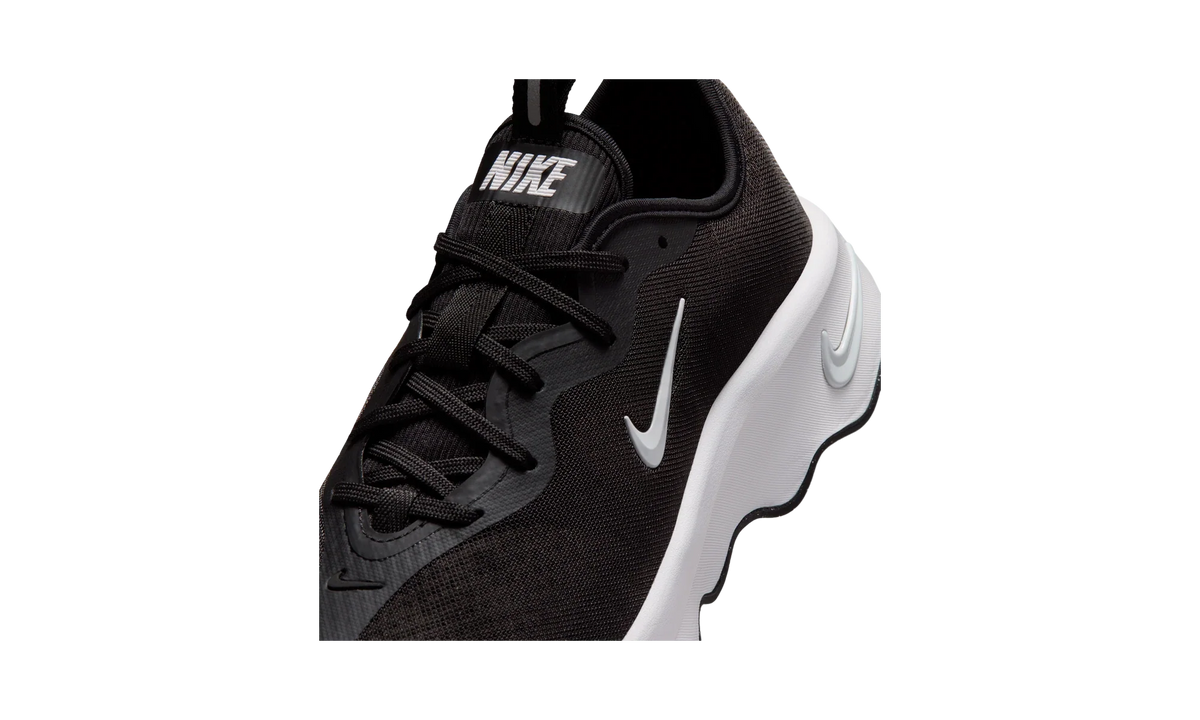Nike Motiva 2 Black White