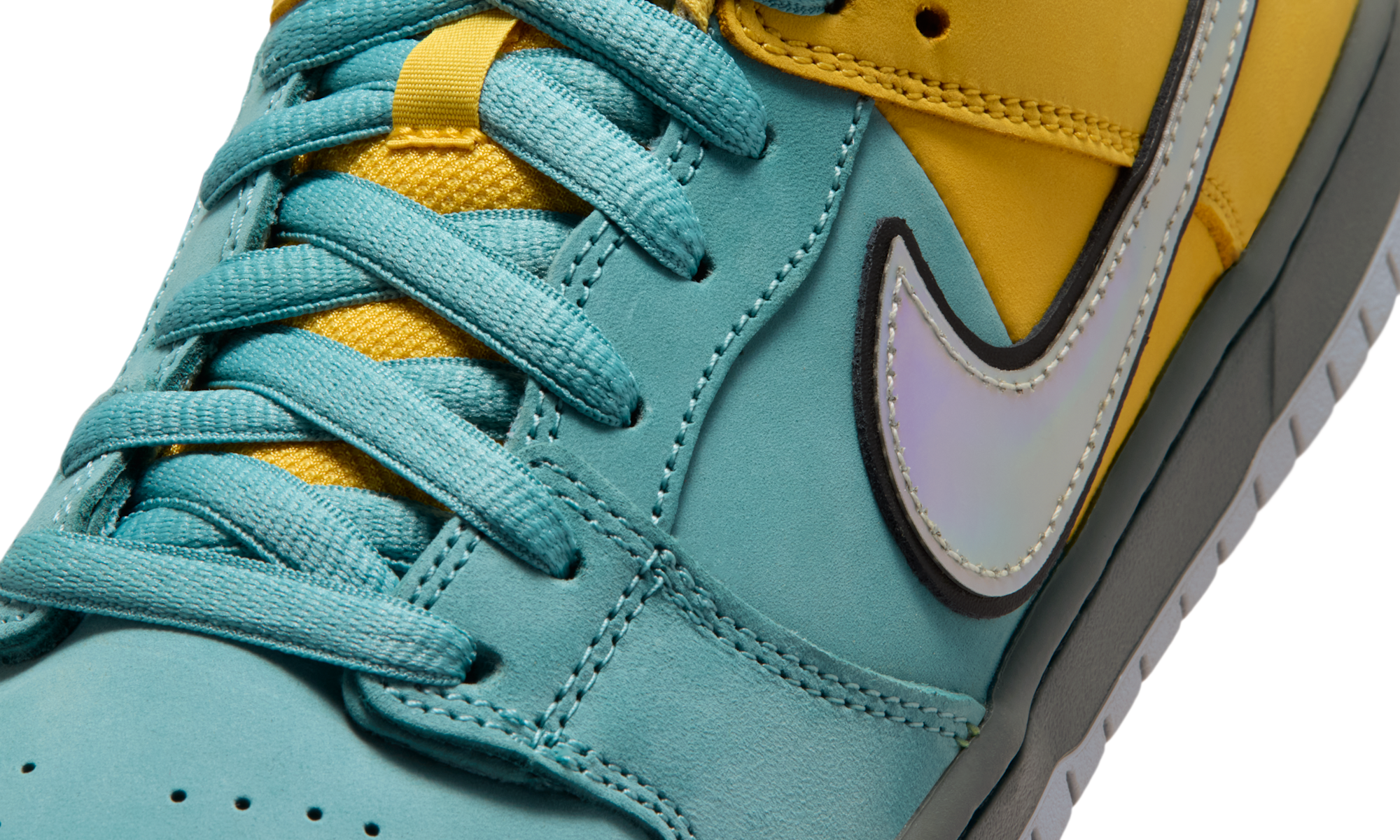 Nike SB Dunk Low Pro Muni Lightning Denim Turquoise