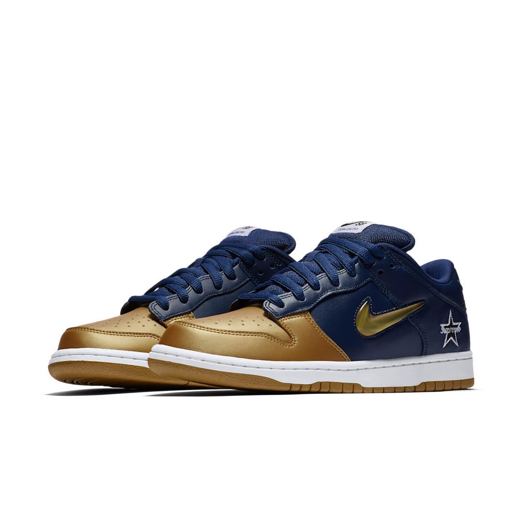 Nike SB Dunk Low Supreme Jewel Swoosh Gold, Metallic Gold/Metallic Gold-Midnight Navy-White (CK3480-700)