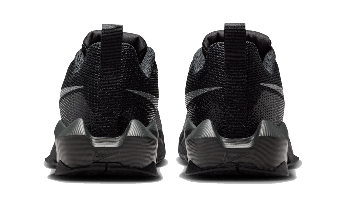 Nike ST Dynamite Black Dark Smoke Grey