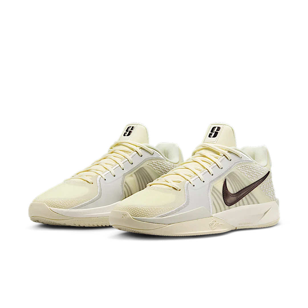 Nike Sabrina 2 Relentless, Coconut Milk/Baroque Brown/Light Bone/Sail (FQ2174-102)
