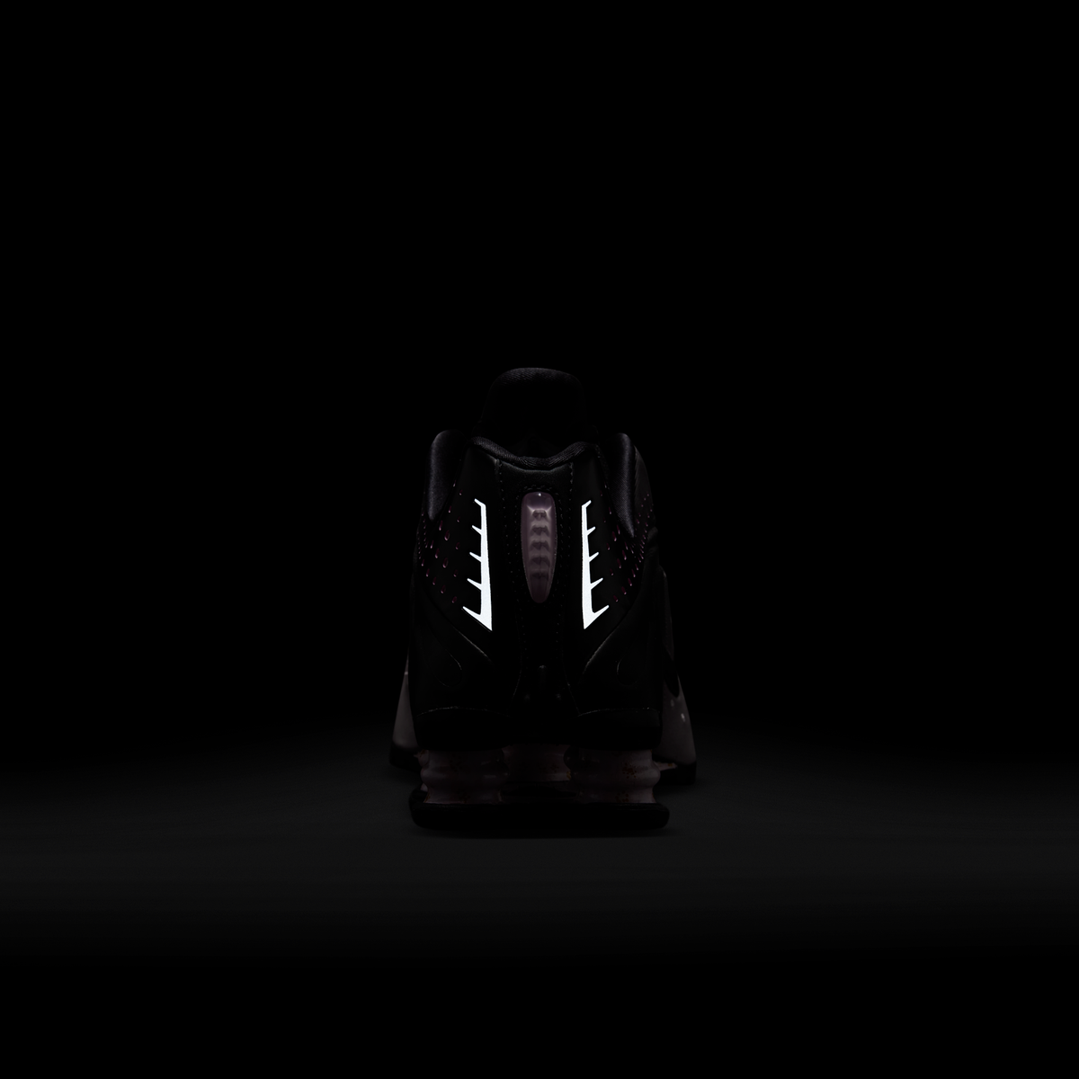 Nike Shox R4 Sakura
