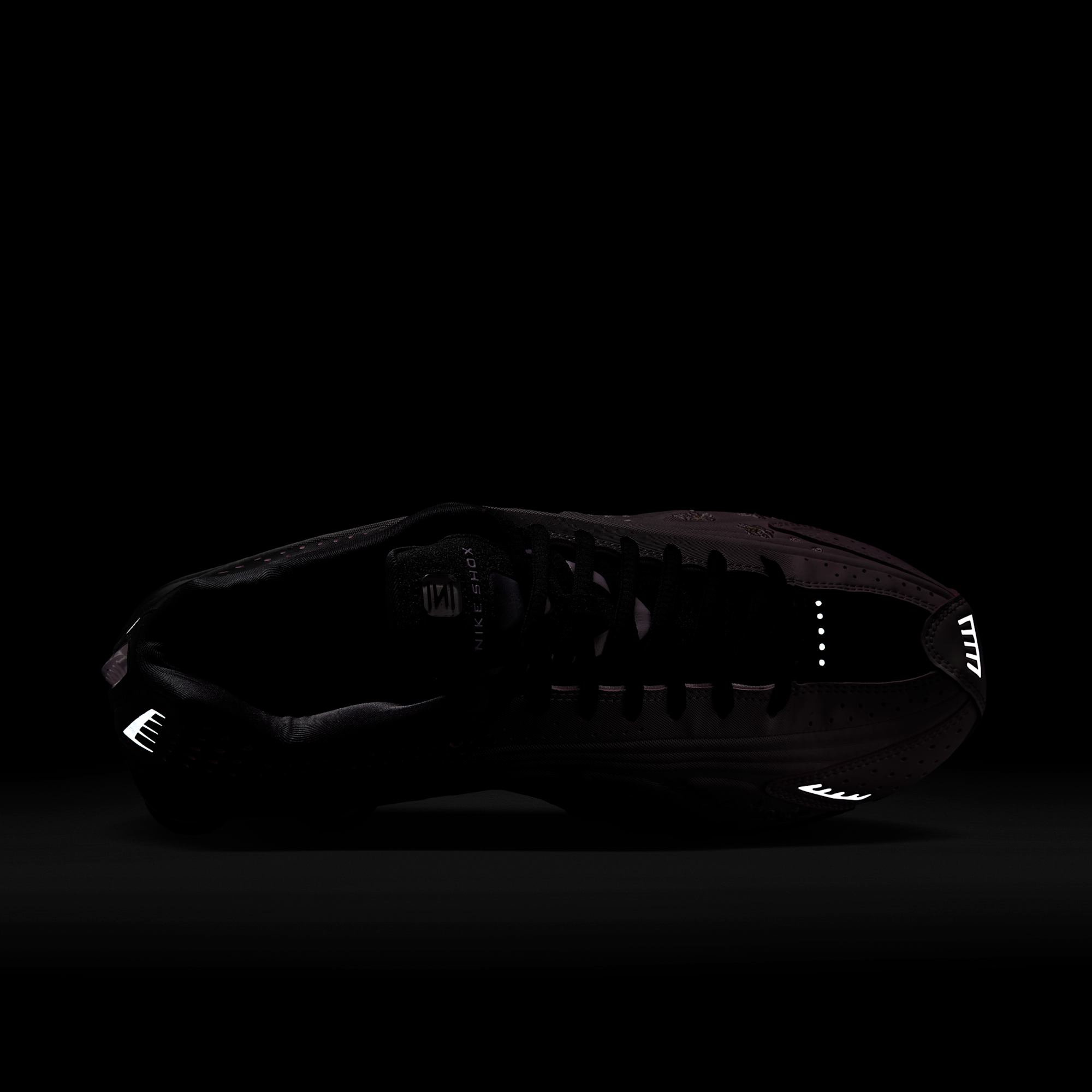 Nike Shox R4 Sakura
