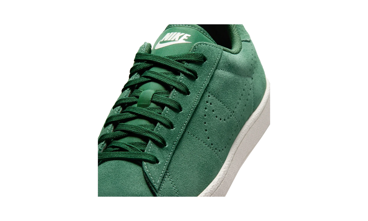Nike Tennis Classic Gorge Green Sail