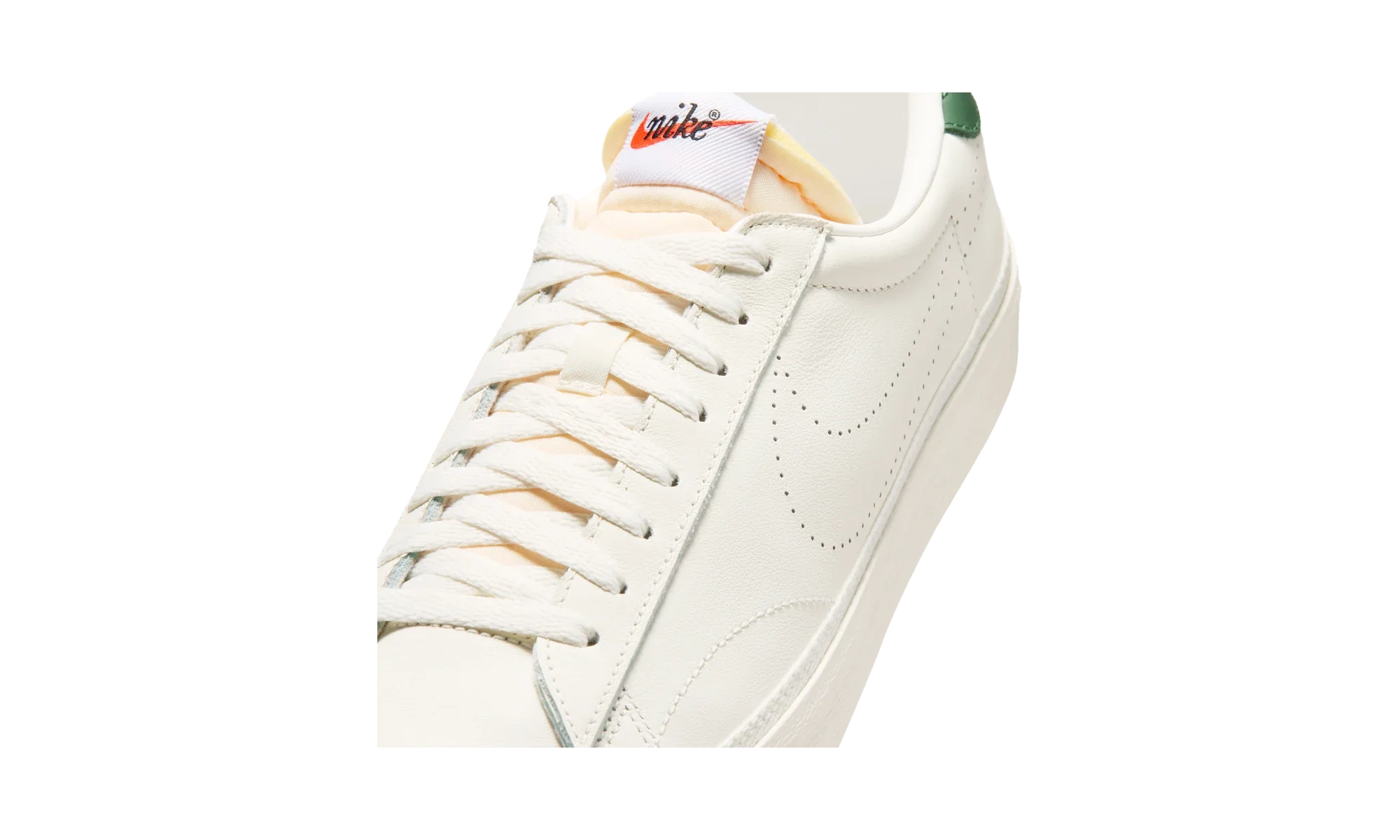 Nike Tennis Classic Sail Fir Team Orange