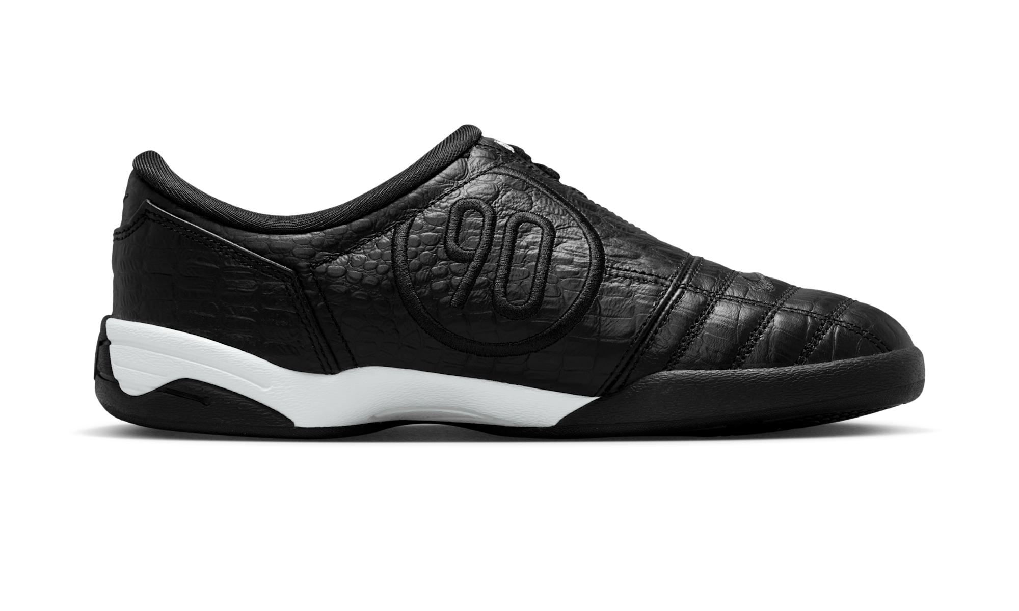 Nike Total 90 Black White