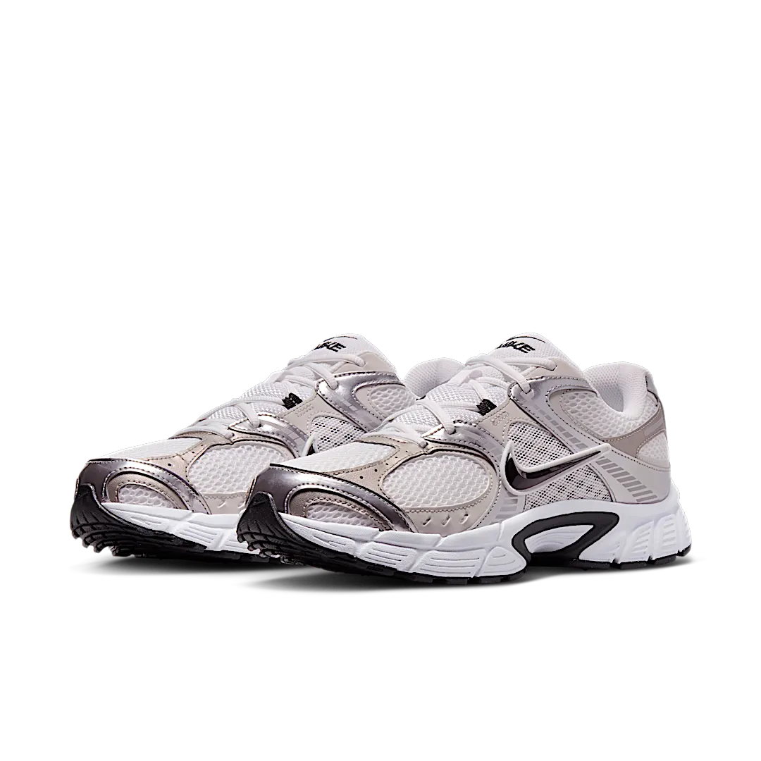 Nike V5 RNR White Vast Grey College Grey Black, White/Vast Grey/College Grey/Black (HJ5228-104)