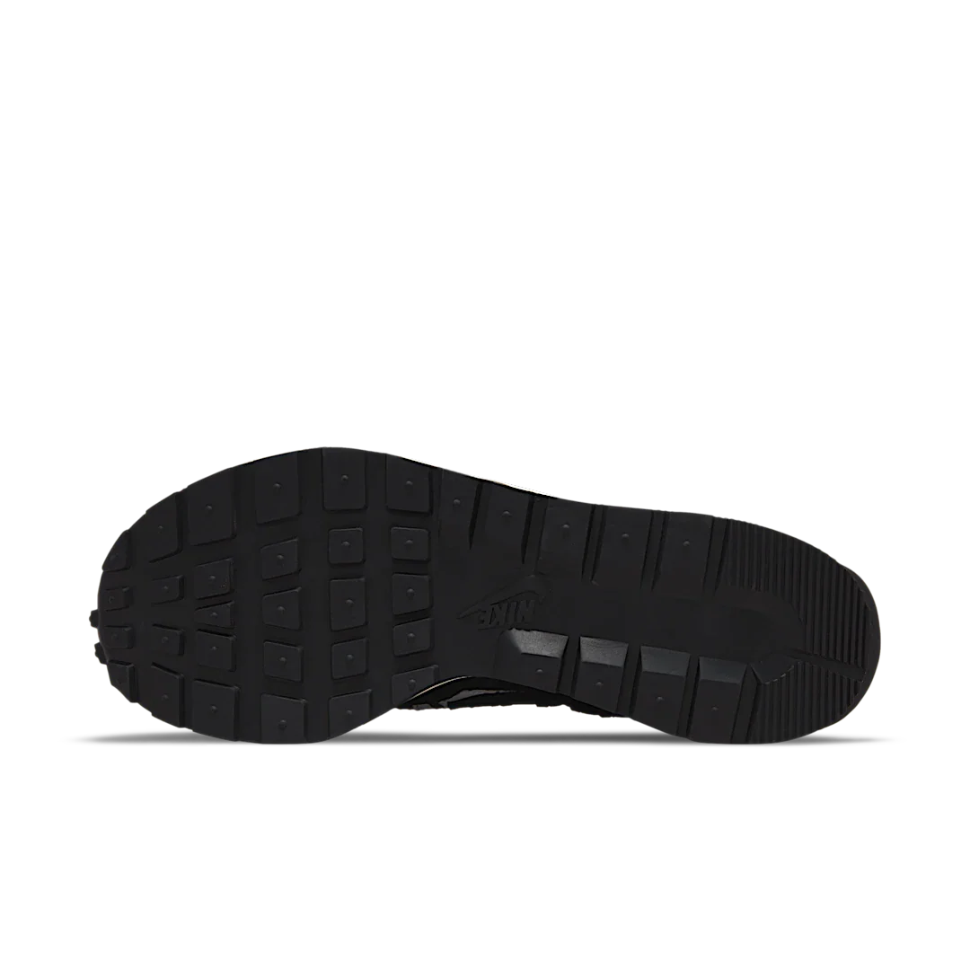 Nike Vaporwaffle sacai Jean Paul Gaultier Black White, Black/Black-White (DH9186-001)