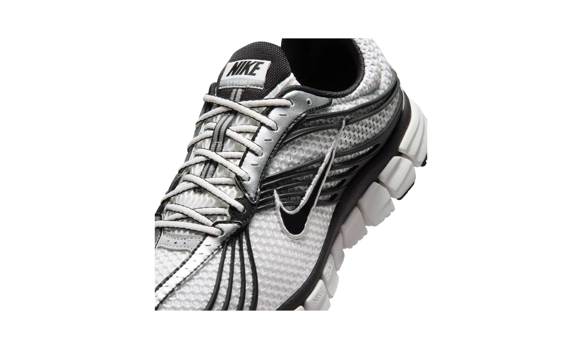 Nike Zoom Skylon 11 White Black Light Smoke Grey