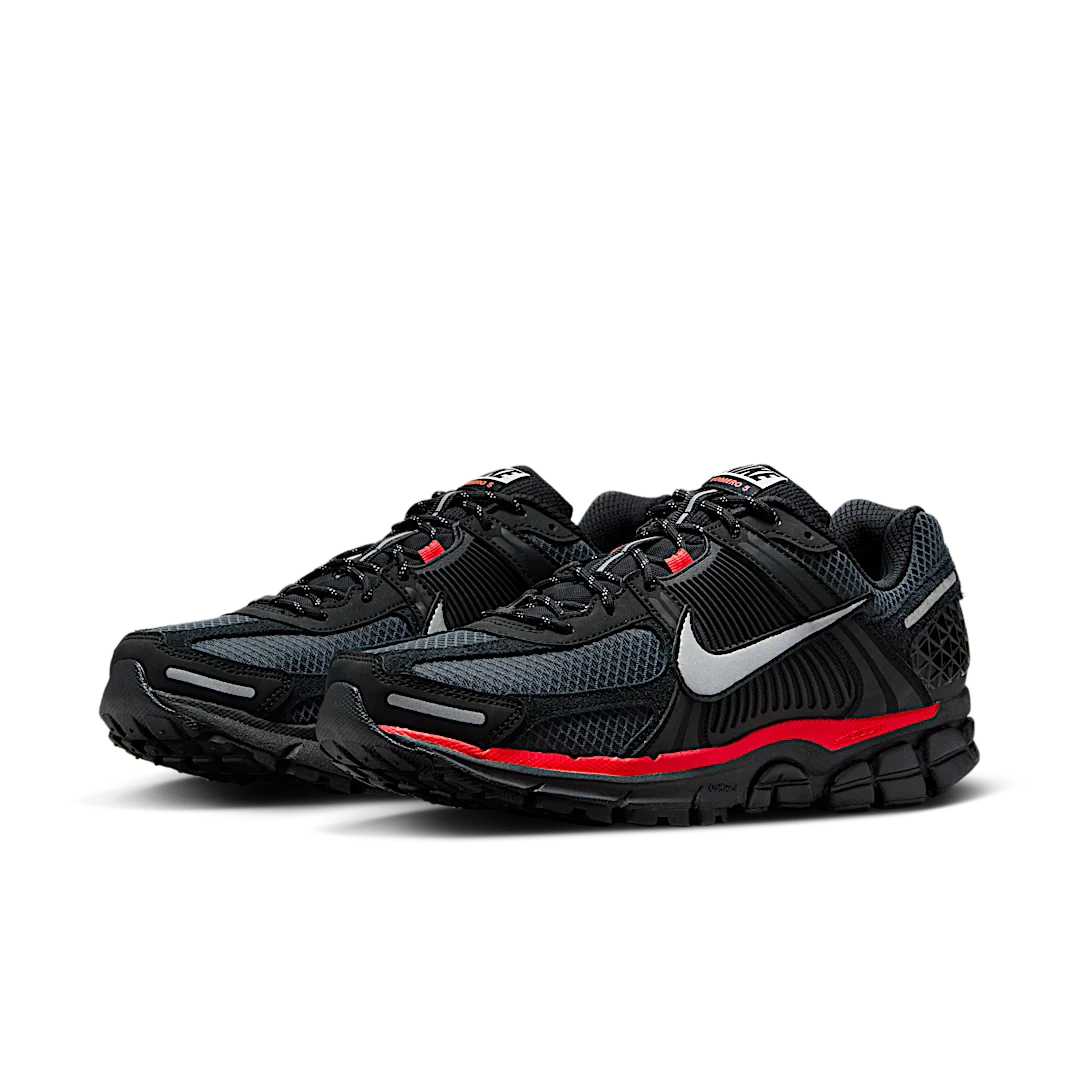 Nike Zoom Vomero 5 Black Metallic University Red, Black/Black/Metallic Silver/University Red/Anthracite (HV2527-002)