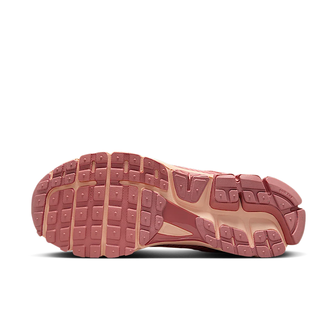 Nike Zoom Vomero 5 Red Stardust, Red stardust/Crimson Tint/Metallic Platinum (HF1553-600)