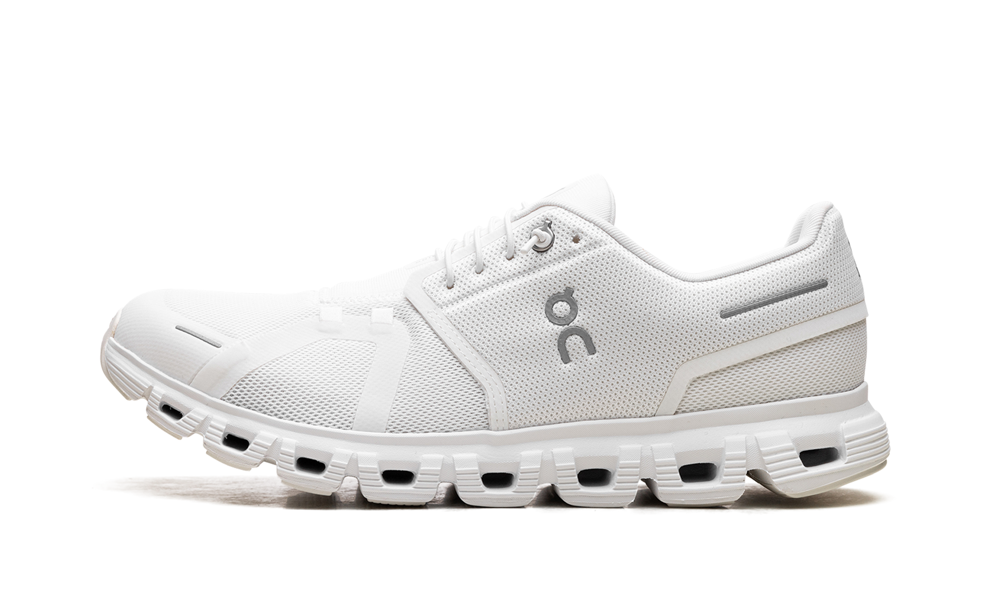 On Running Cloud 6 All White