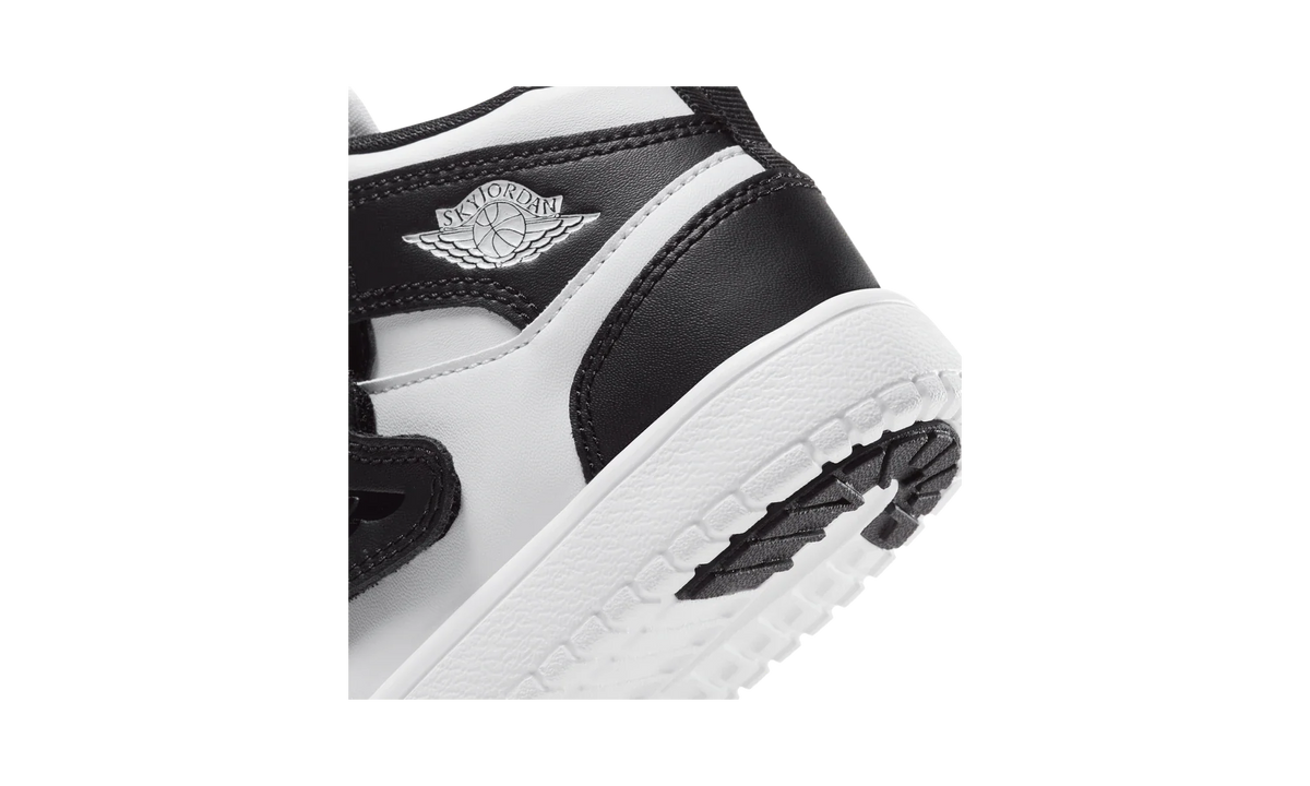 Sky Air Jordan 1 Black Whtie (PS)