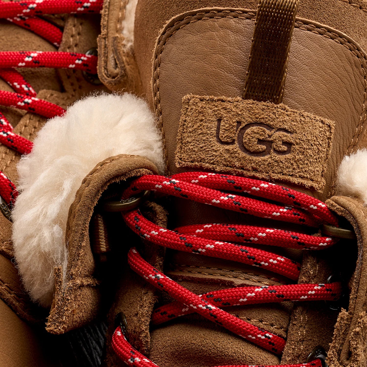 UGG Adirondack Boot XXV Chestnut, Chestnut (1170591-CHE)