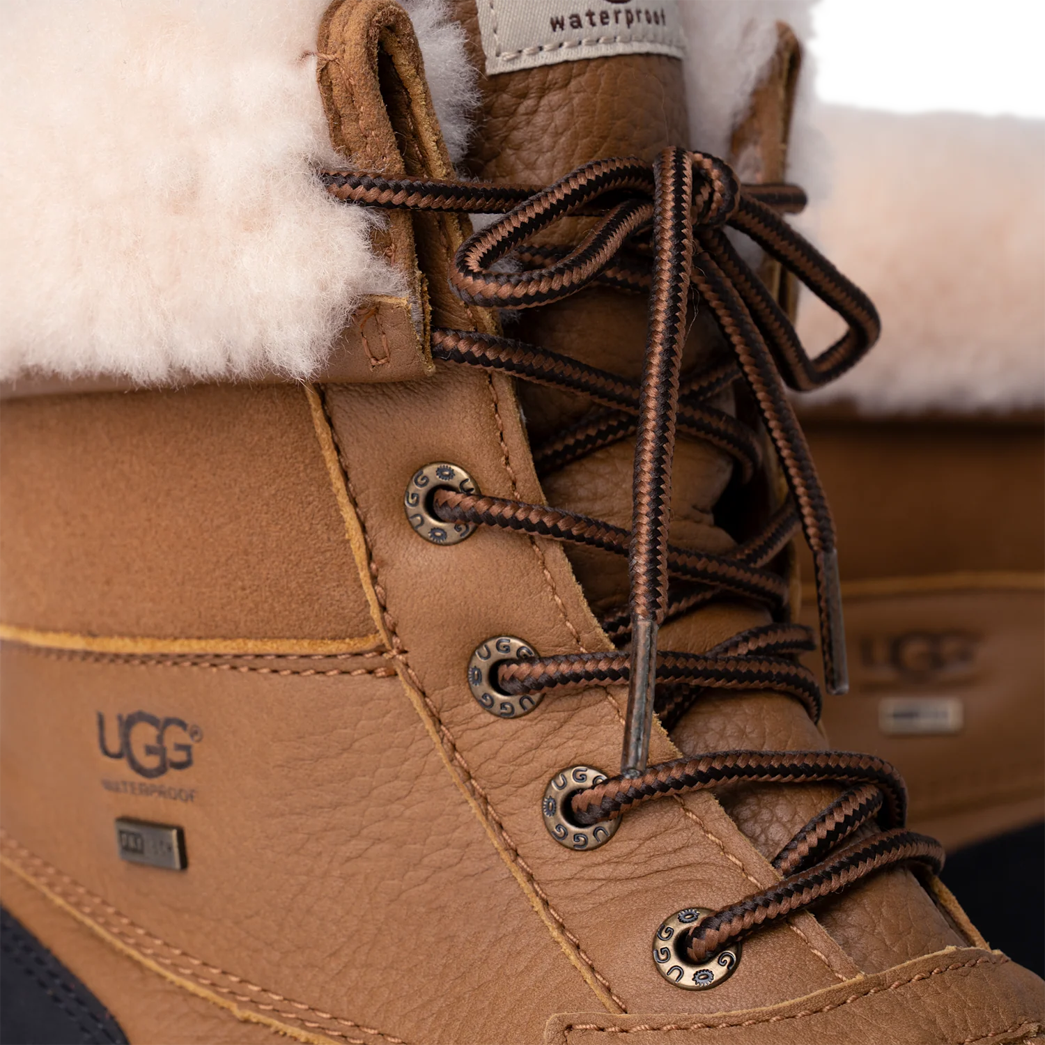 UGG Adirondack III Boot Chestnut, Chestnut (1095141-CHE)
