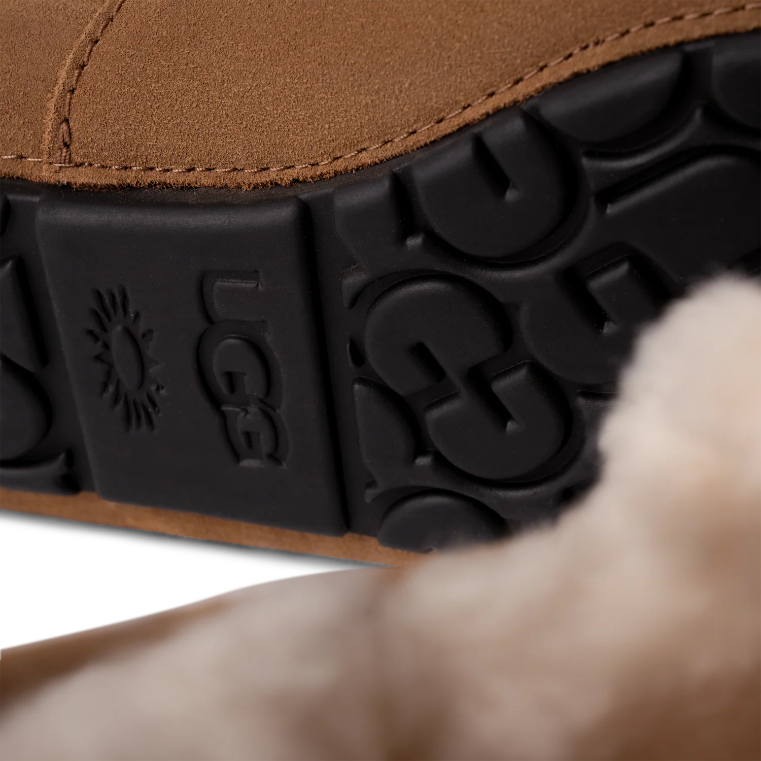 UGG Ascot Slipper Chestnut, Chestnut (1101110-CHE)