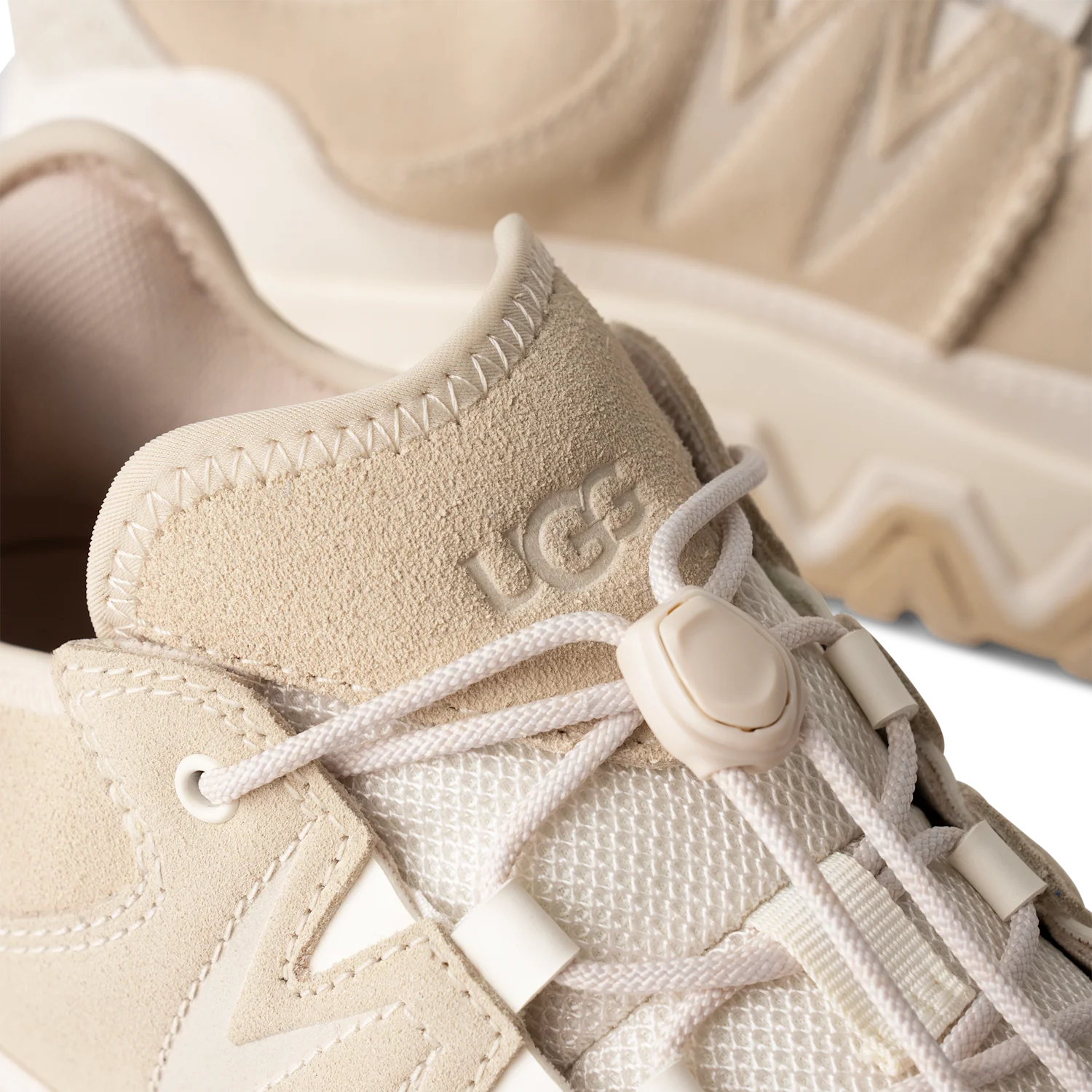 UGG CapTrail Low Light Beige