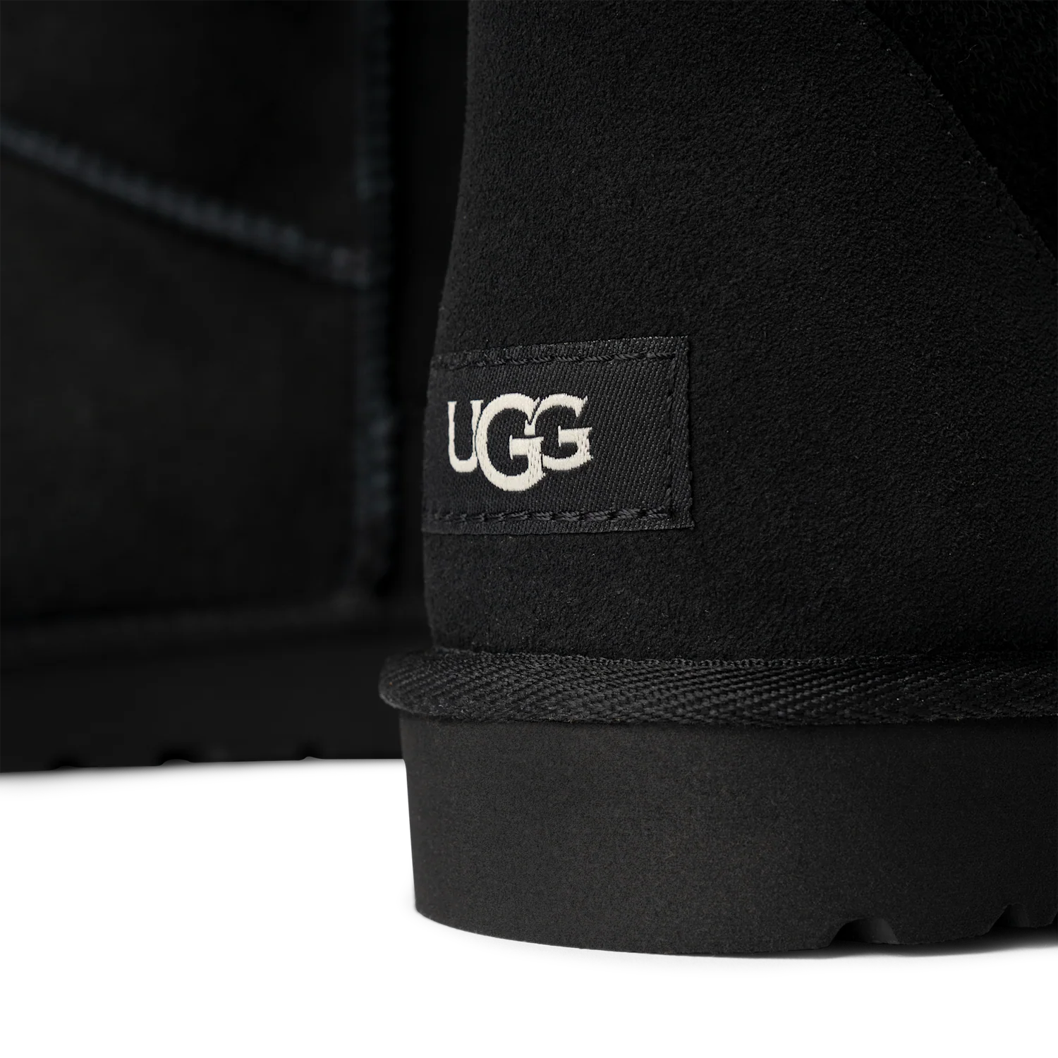 UGG Classic Short Boot Black, Black (5800-BLK)