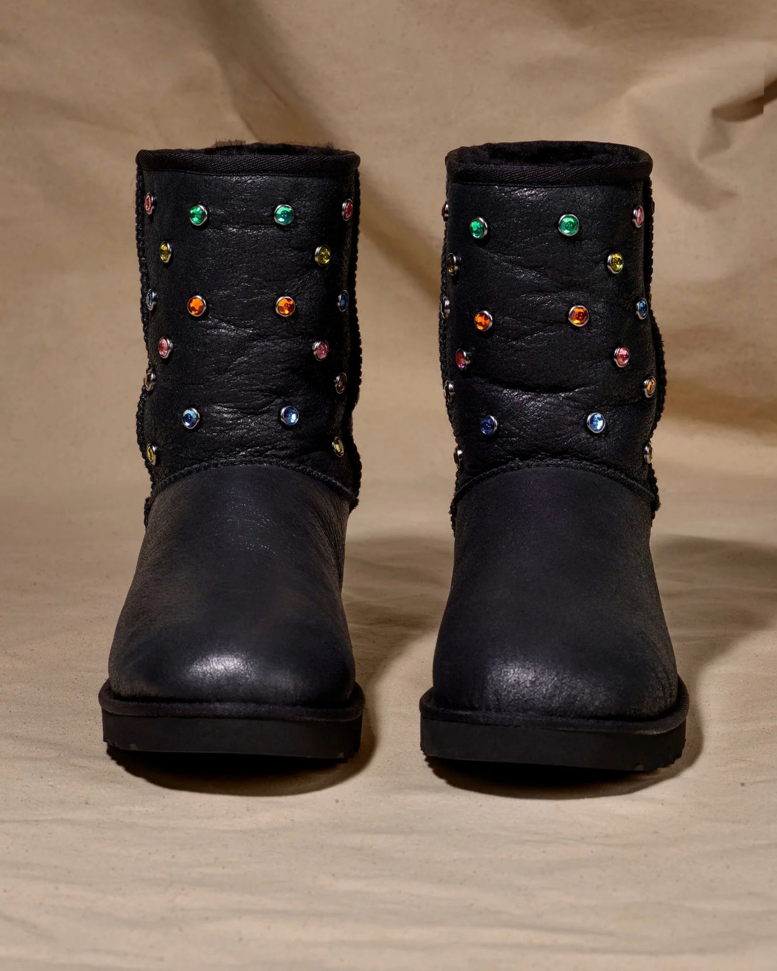 UGG Classic Short Boot Gallery Dept. Black, Black (1166951-BLK)