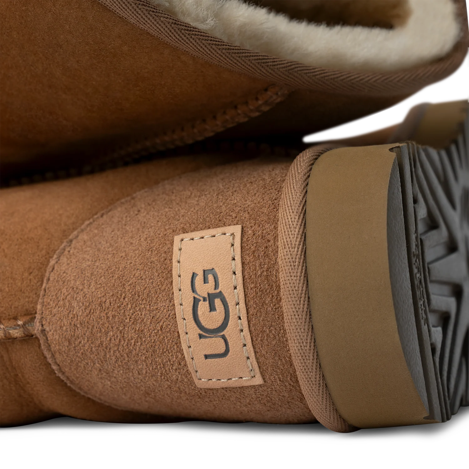 UGG Classic Short II Boot Chestnut, Chestnut (1016223-CHE)