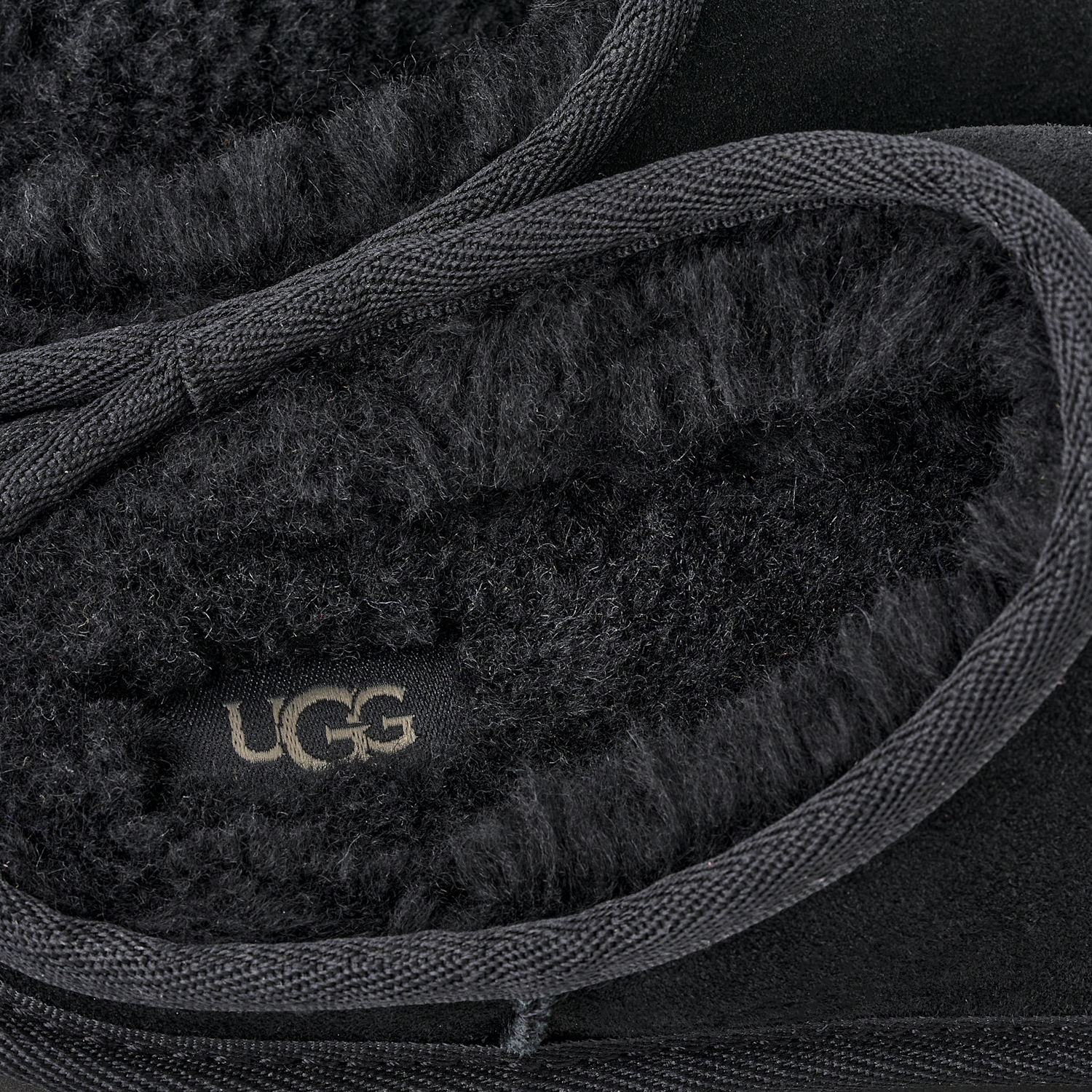 UGG Classic Slip-On Slipper Black (Kids)