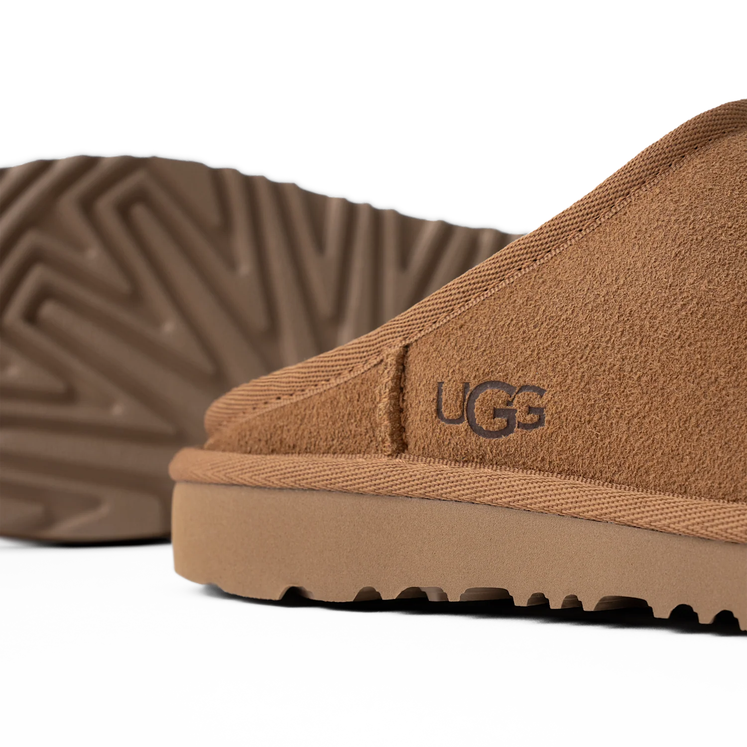 UGG Classic Slip-On Slipper Chestnut (Kids), Chestnut (1161030K-CHE)