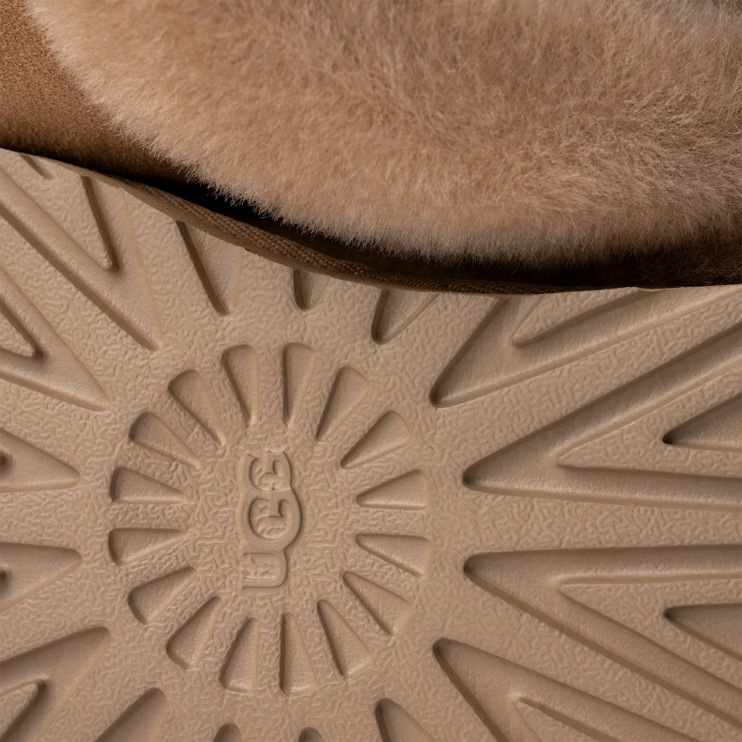 UGG Classic Slipper II Chestnut, Chestnut (1130876-CHE)