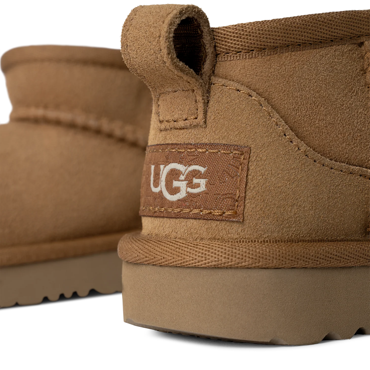 UGG Classic Ultra Mini Boot Chestnut (Toddler), Chestnut (1130750T-CHE)