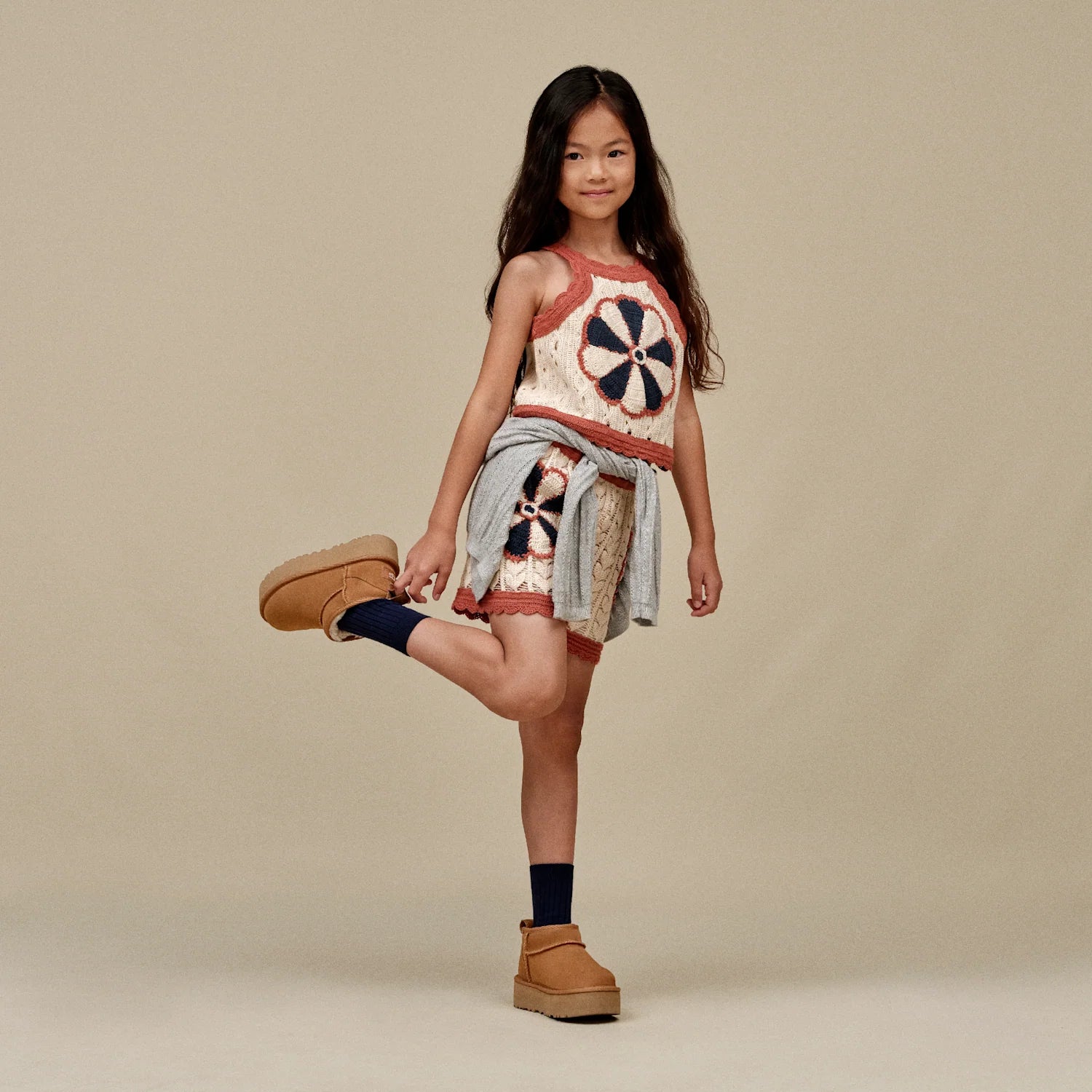 UGG Classic Ultra Mini Platform Boot Chestnut (Kids), Chestnut (1157791K-CHE)