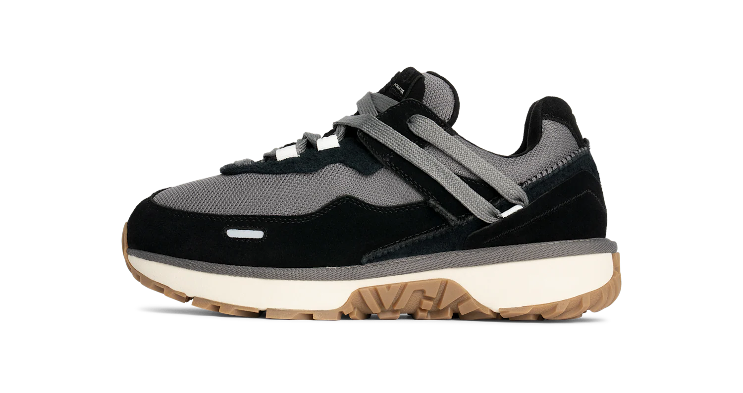 UGG RetroFi Low Black, Black (1167070-BLK)