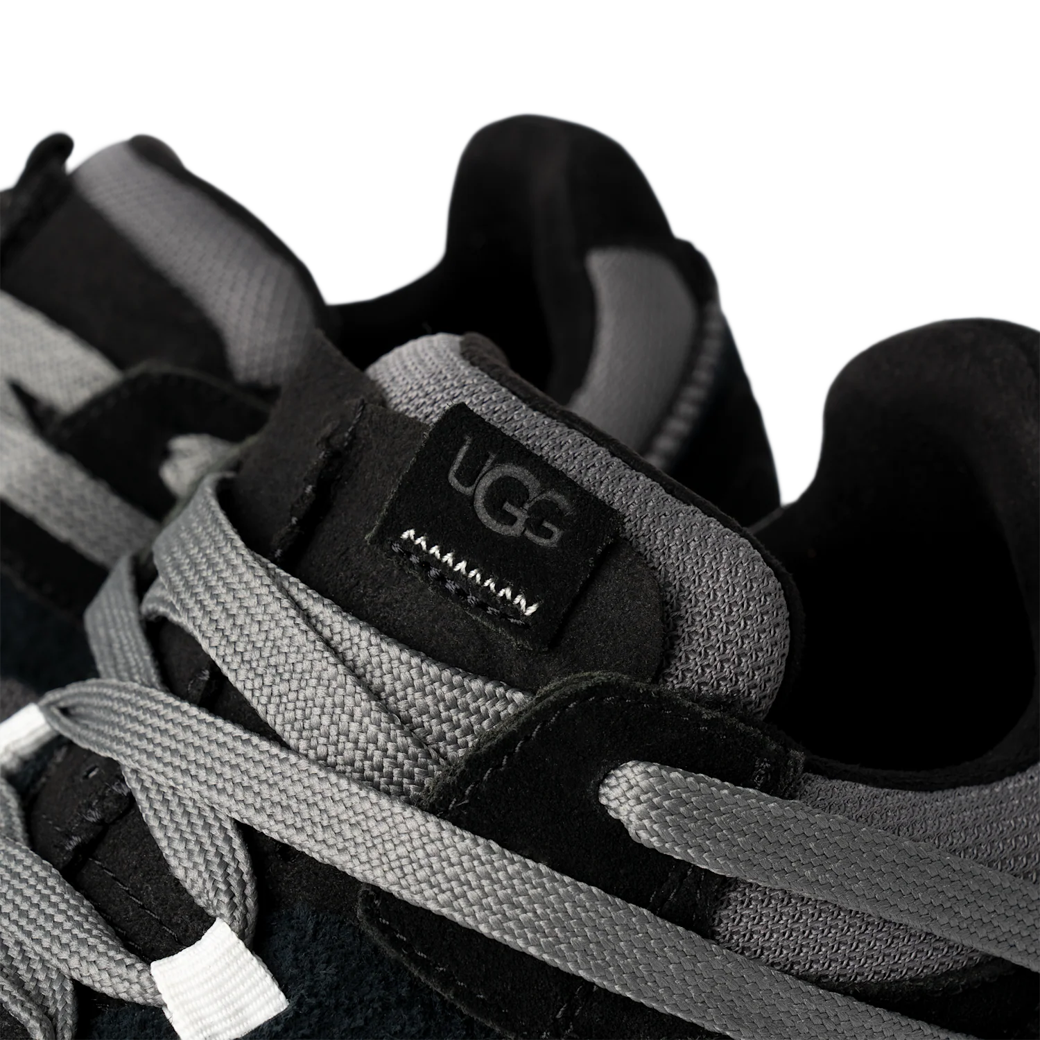 UGG RetroFi Low Black, Black (1167070-BLK)