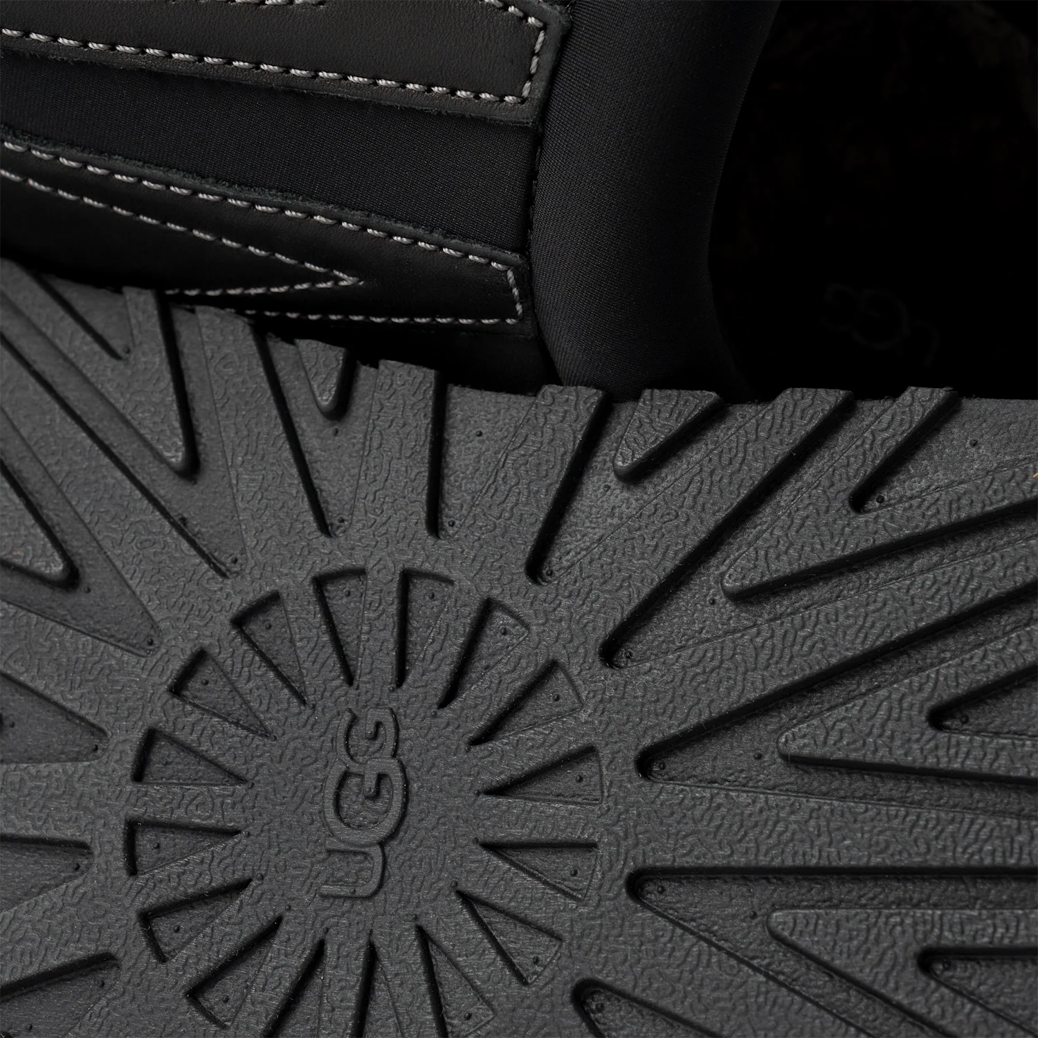 UGG Tazz Sunwave Slipper Black, Black (1169771-BLK)