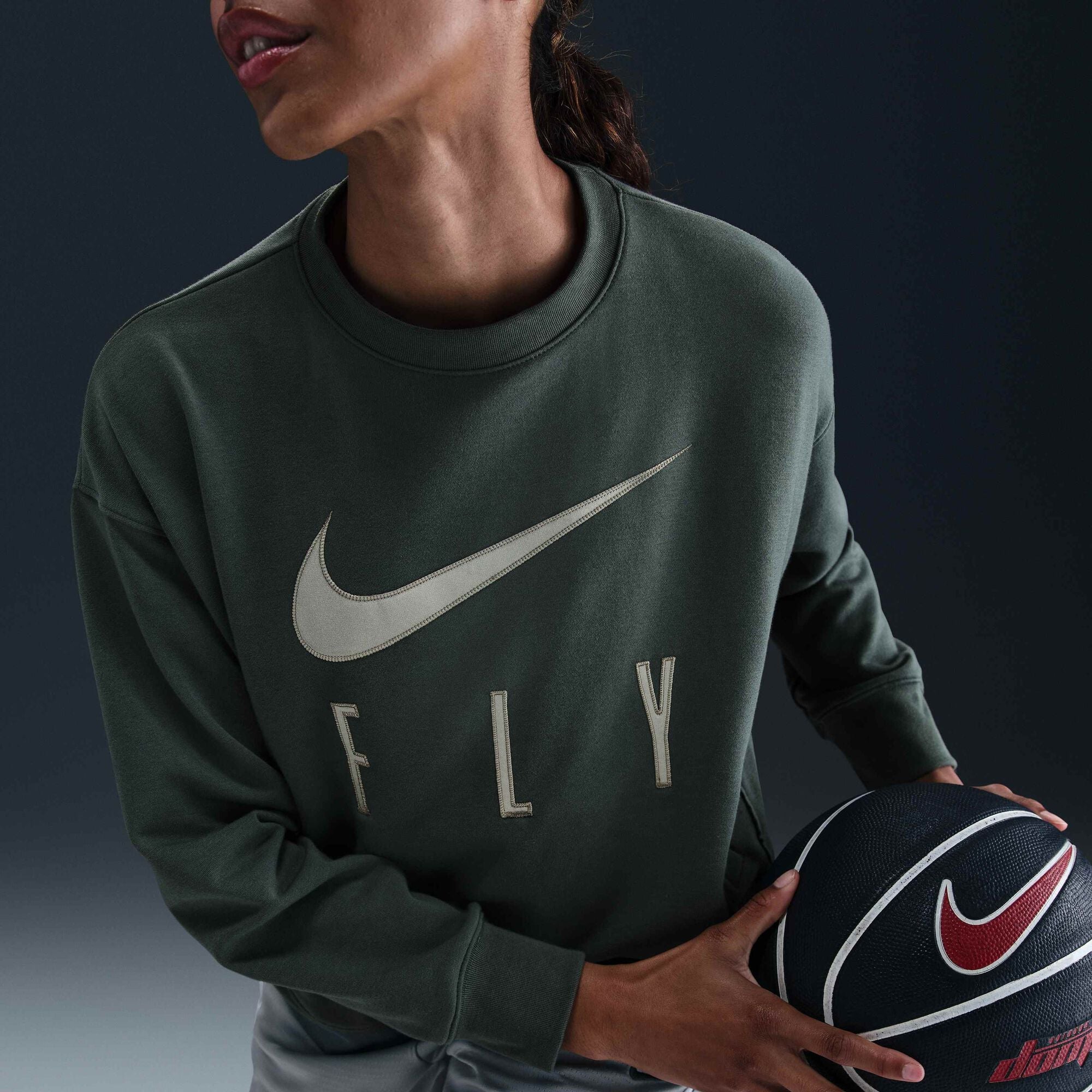 Nike Swoosh Fly Dri-FIT French Terry Crew-Neck Basketball Sweatshirt Vintage Green/Jade Horizon/W...
