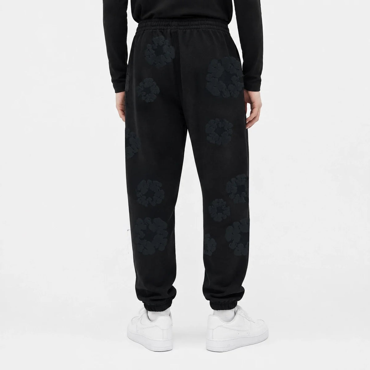Denim Tears Cotton Wreath Sweatpants Black Monochrome