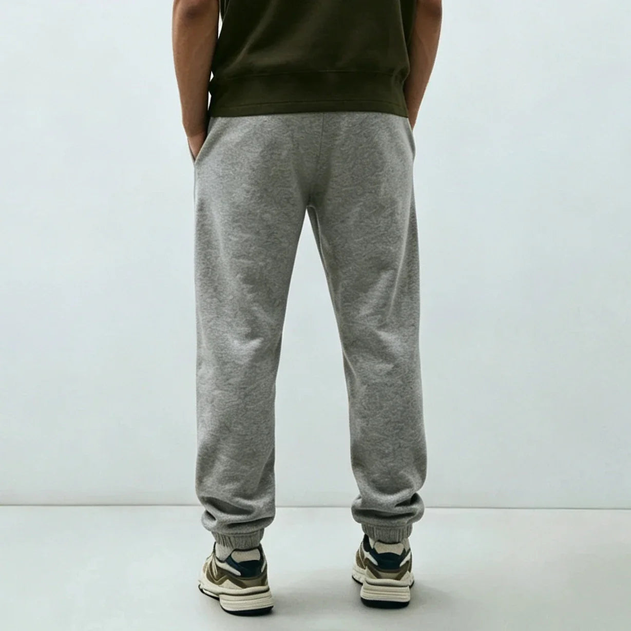 Fear of God Essentials 1977 Sweatpants Dark Oatmeal