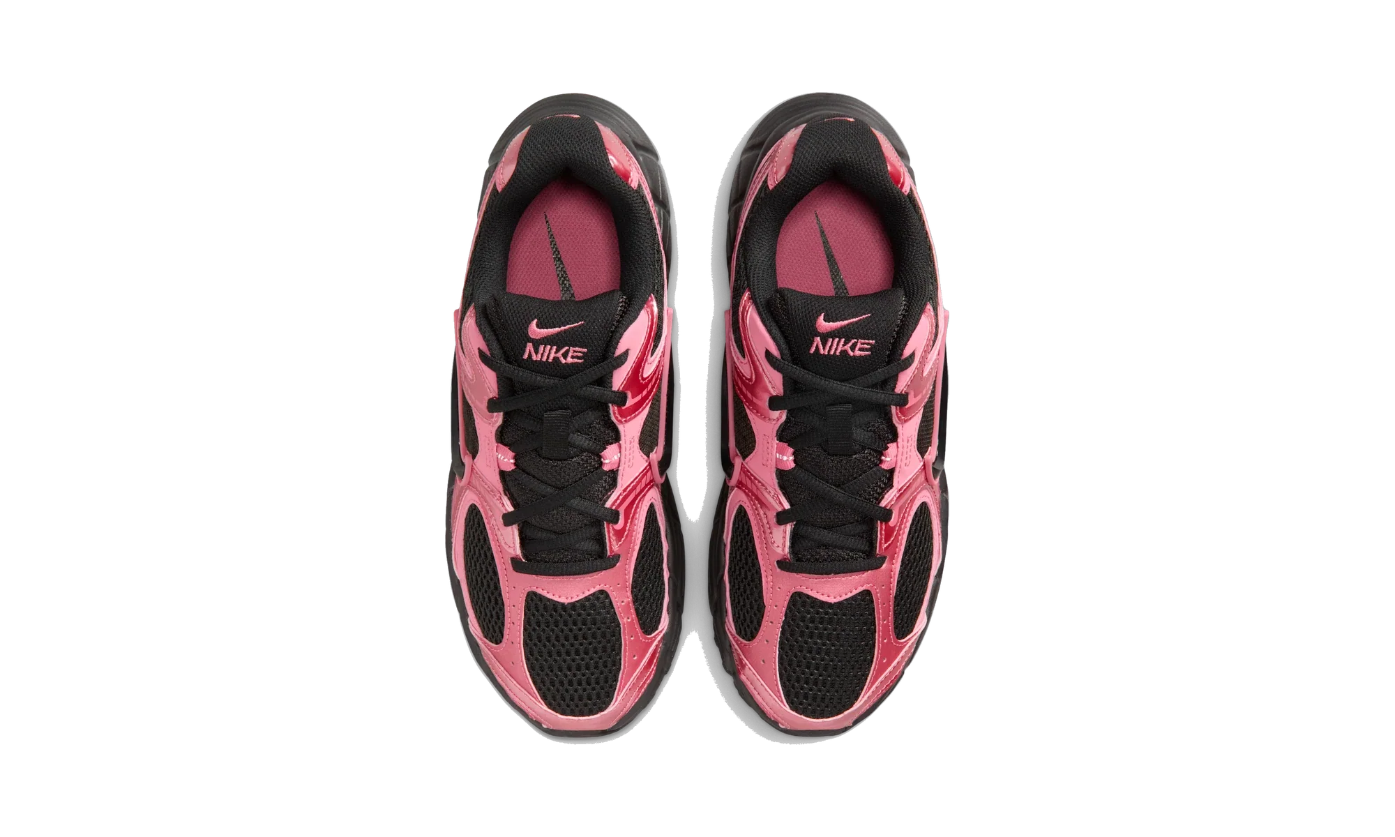Nike V5 RNR shoes with reflective accents Black/Peony/Black