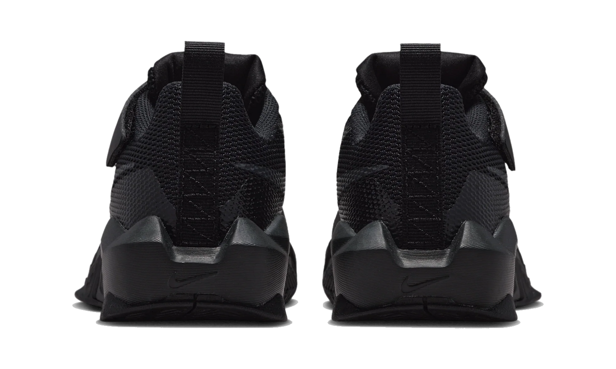 Nike S.T. Dynamite Basketball Shoe Black/Dark Smoke Grey/Black