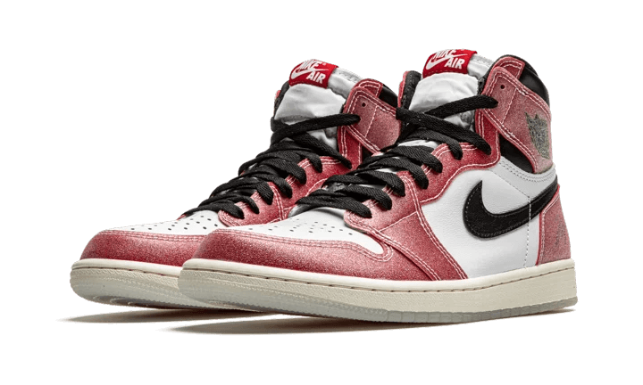 Air Jordan 1 Retro High Trophy Room Chicago (Friends and Family) (W/ Blue Laces), WHITE/VARSITY RED-SAIL-BLACK (DA2728-100)