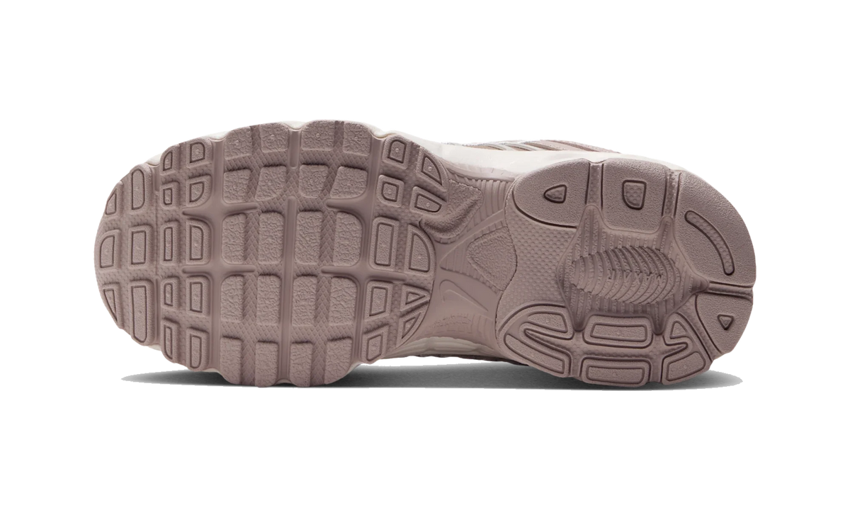 Nike Air Max Moto 2K Cream II/Sail/Fauna Brown