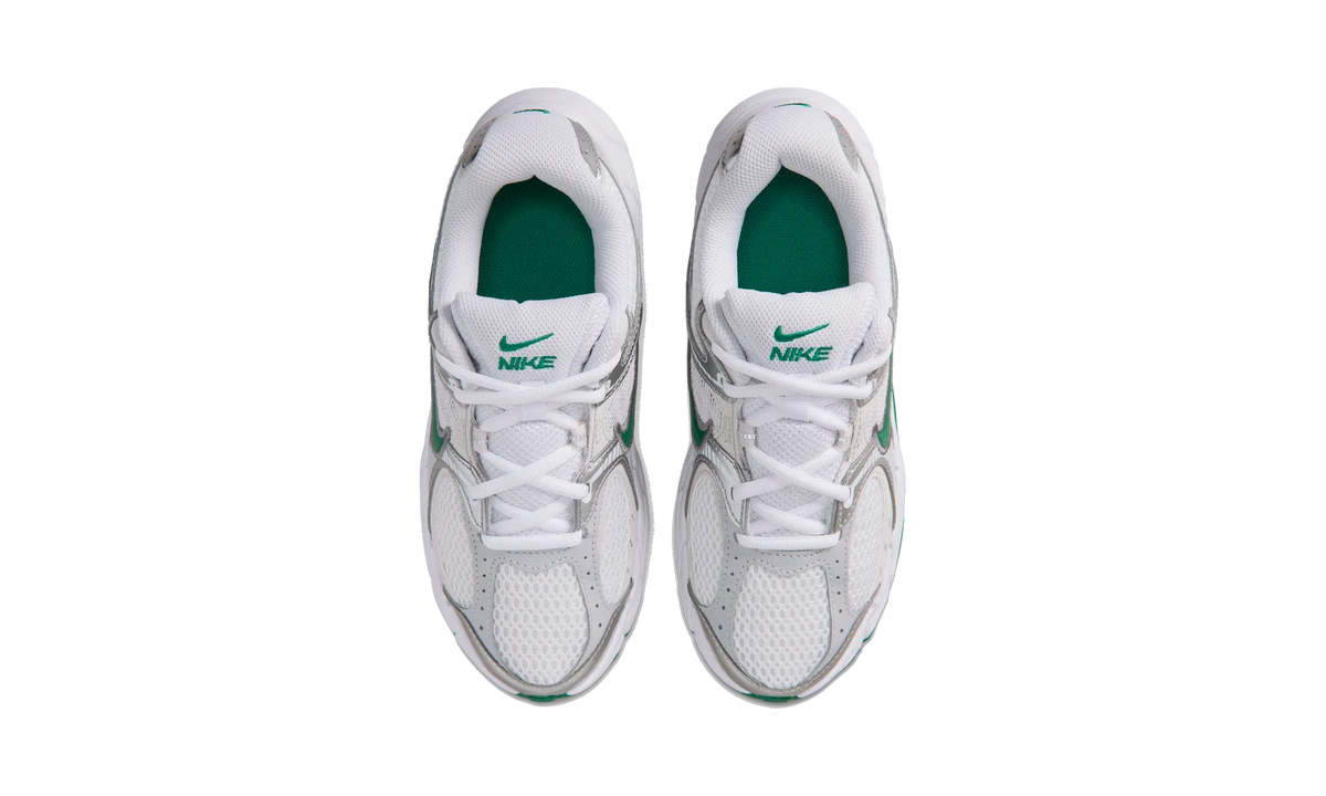 Nike V5 RNR White/Vast Grey/Metallic Silver/Malachite