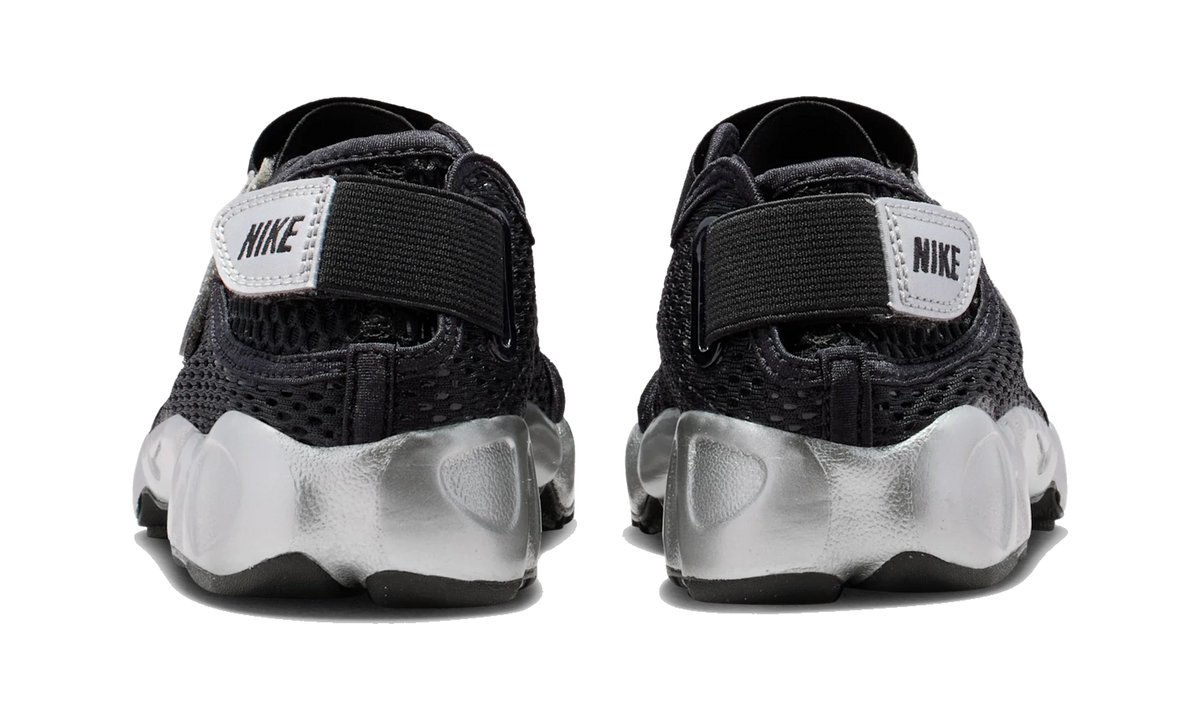 Nike Rift 2 SE Big/Younger Kids' Shoes Black/Metallic Silver