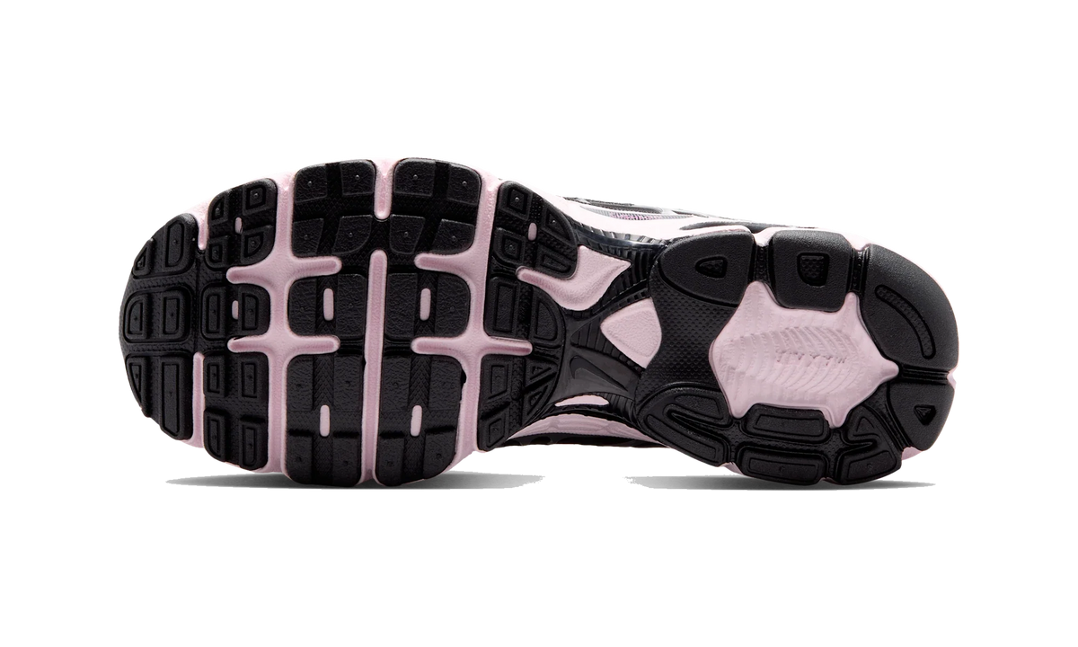 Nike Air Max Moto 2K shoes with reflective accents Pink Rise/Metallic Silver/Black/Pearl Pink