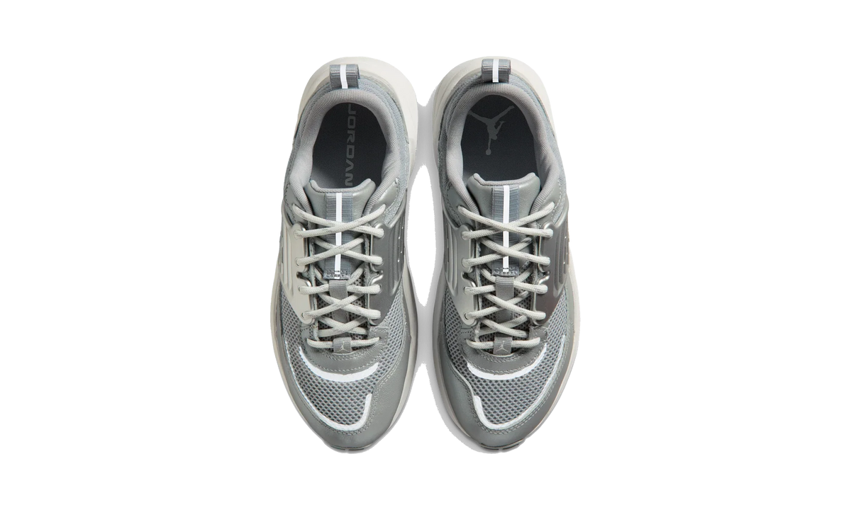 Air Jordan Trunner O/S Swan Wolf Grey Silver