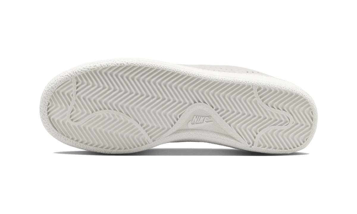 Nike Tennis Classic Sail/Black/Sail