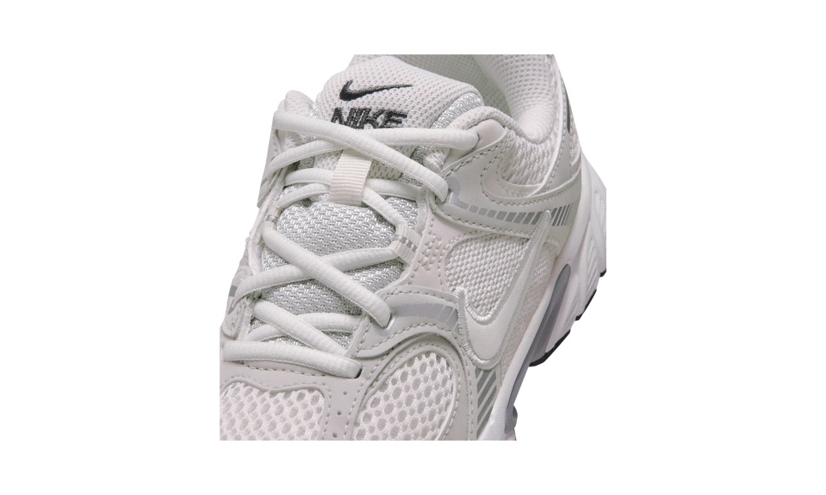 Nike V5 RNR Phantom/Light Bone/Light Smoke Grey/Sail
